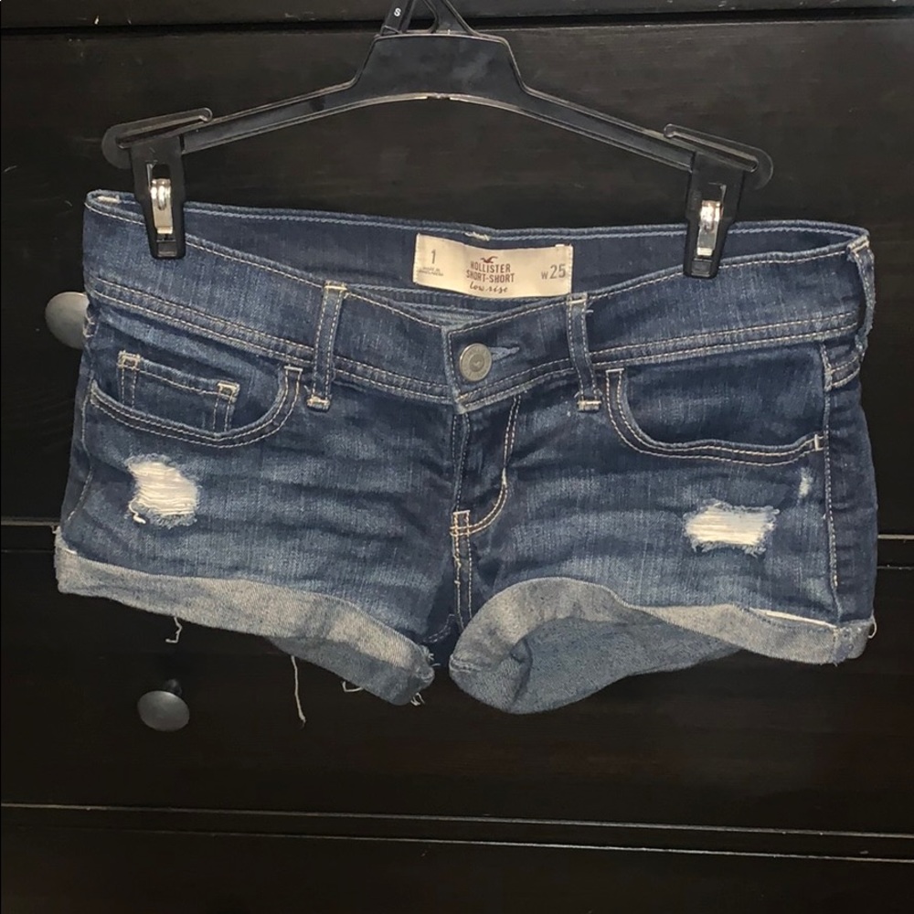 Hollister shorts size 1